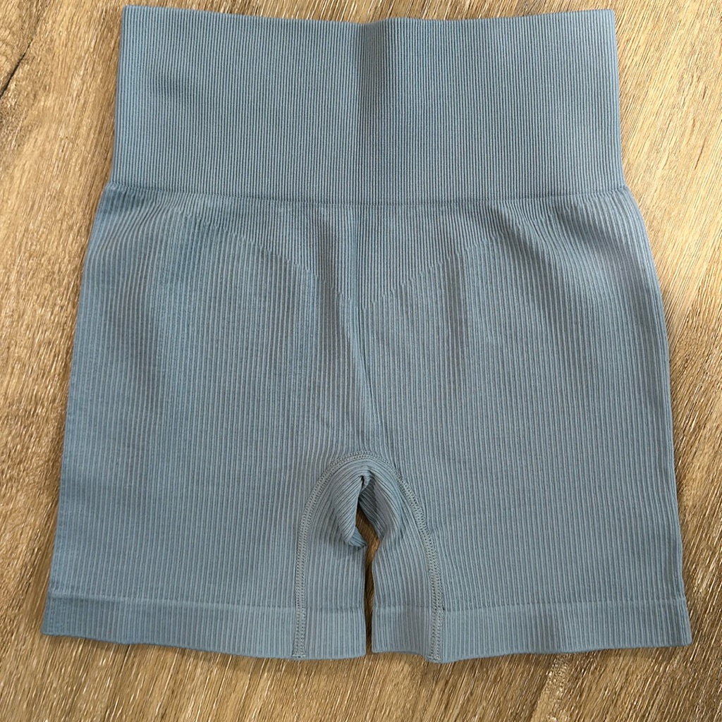 Nwt Oqq Ribbed Yoga Shorts -Seamless High Waisted Athletic Leggings -Small